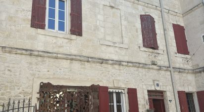 Maison de ville 7 pièces de 210 m² à Beaucaire (30300)