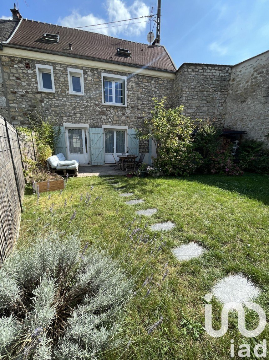 House 5 rooms of 101 m² in Vigny (95450)