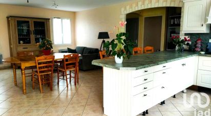 House 6 rooms of 150 m² in Saujon (17600)