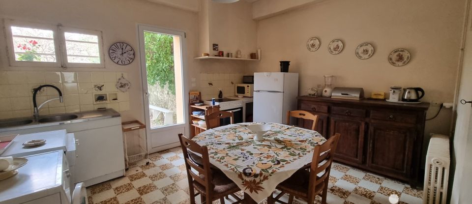 Village house 6 rooms of 150 m² in Durban-Corbières (11360)