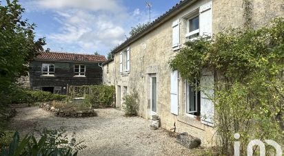 Country house 11 rooms of 273 m² in Sérigné (85200)