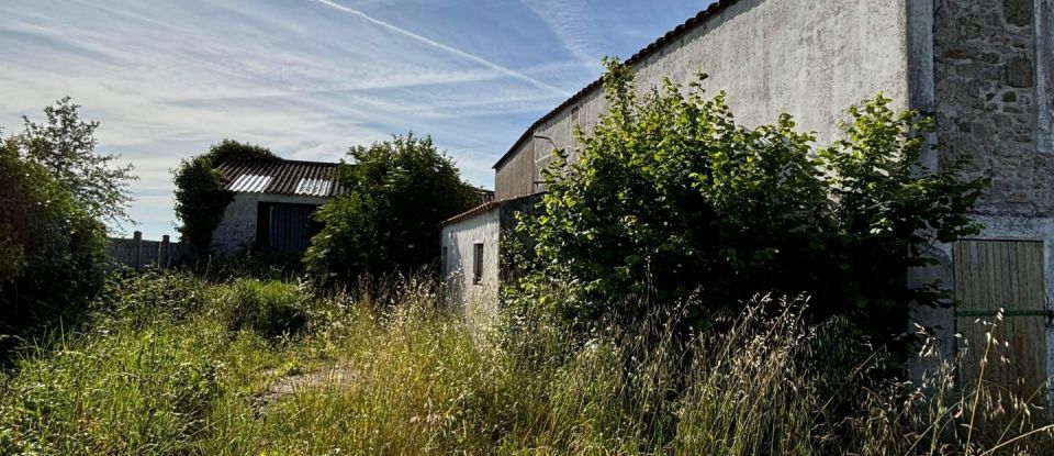 Traditional house 5 rooms of 100 m² in Thiré (85210)