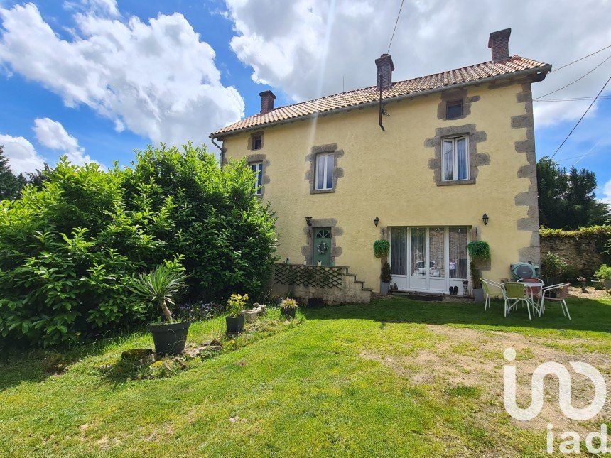 Maison de campagne 5 pièces de 105 m² à Dompierre-les-Églises (87190)