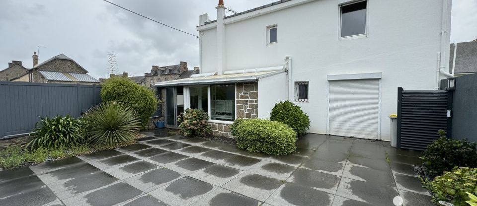 Maison 5 pièces de 135 m² à Saint-Coulomb (35350)