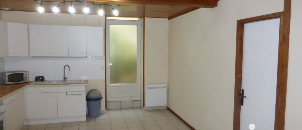 Maison de ville 5 pièces de 174 m² à Saint-Savin (33920)