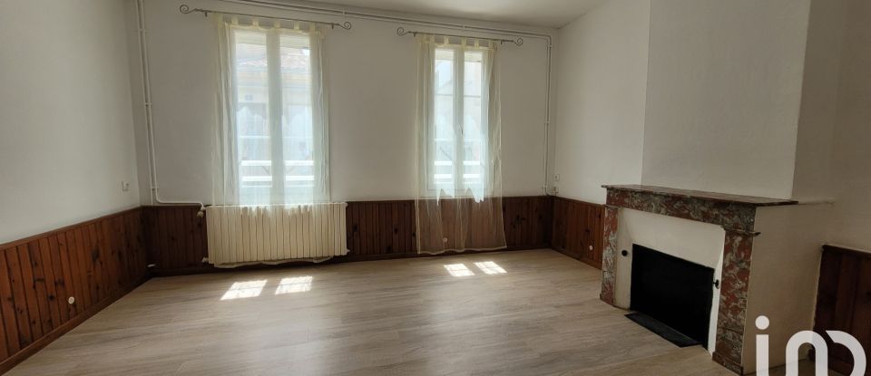 Town house 4 rooms of 82 m² in Coutras (33230)