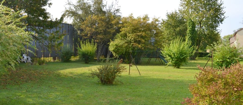 Maison 4 pièces de 104 m² à Liffol-le-Grand (88350)