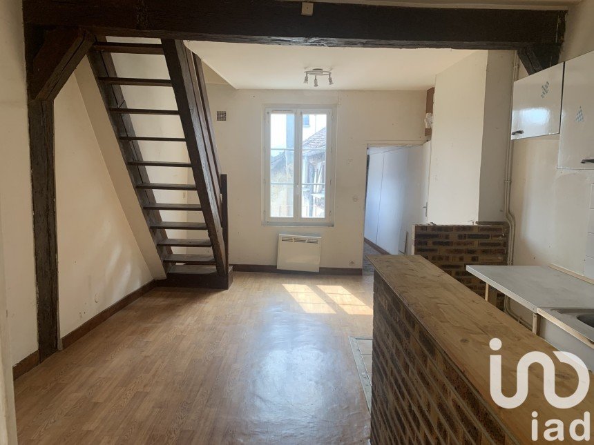 Duplex 4 rooms of 64 m² in Provins (77160)