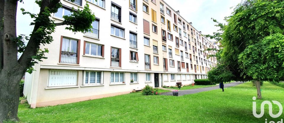 Appartement 4 pièces de 65 m² à Ivry-sur-Seine (94200)