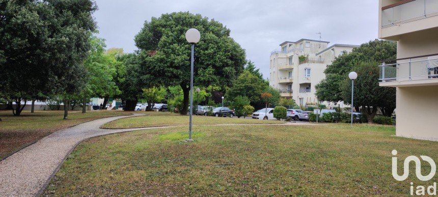 Apartment 3 rooms of 59 m² in La Rochelle (17000)