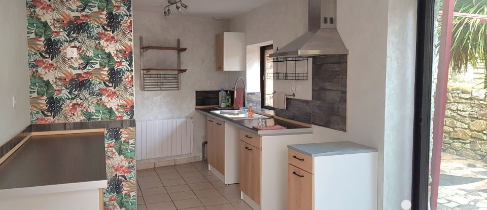 Town house 4 rooms of 109 m² in Martigné-sur-Mayenne (53470)