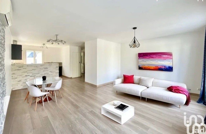 Maison 4 pièces de 89 m² à Moissy-Cramayel (77550)