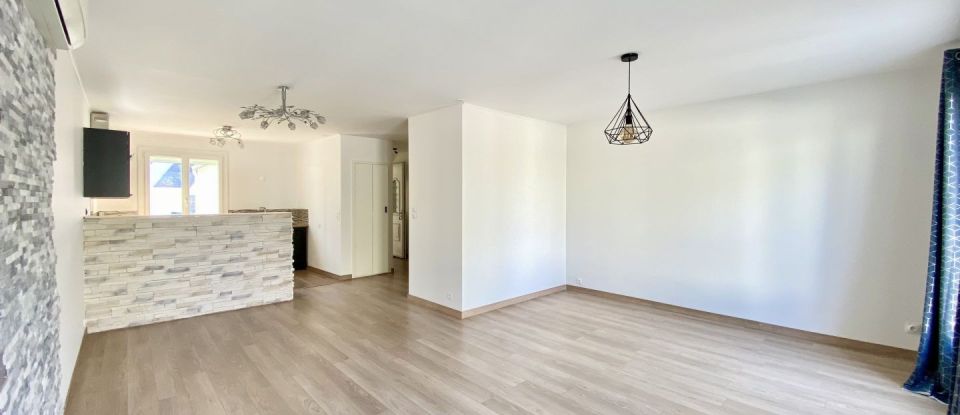 Maison 4 pièces de 89 m² à Moissy-Cramayel (77550)