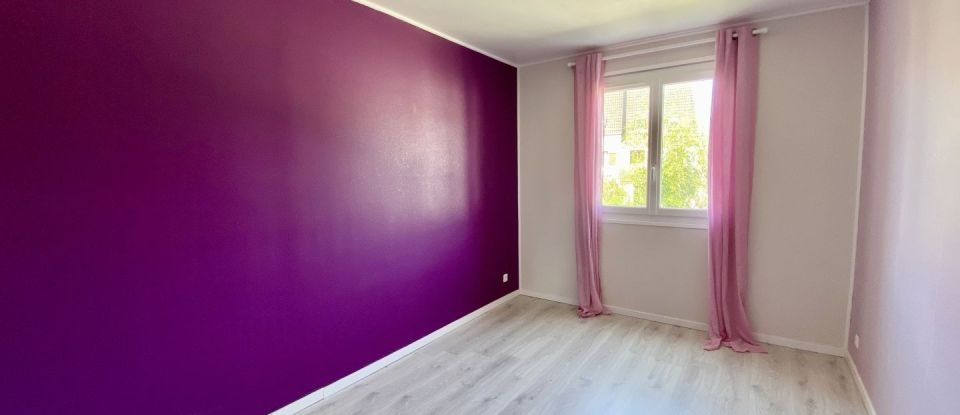 Maison 4 pièces de 89 m² à Moissy-Cramayel (77550)