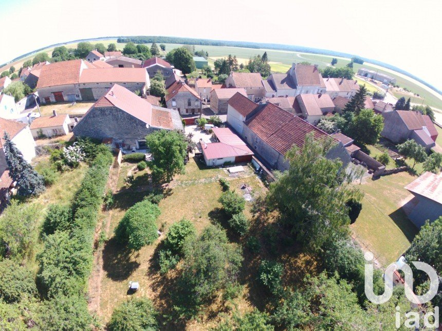 Land of 900 m² in Richebourg (52120)