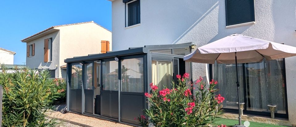 Maison 4 pièces de 83 m² à Oraison (04700)