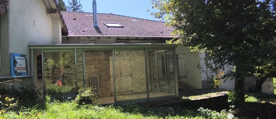 Maison 12 pièces de 200 m² à Crocq (23260)