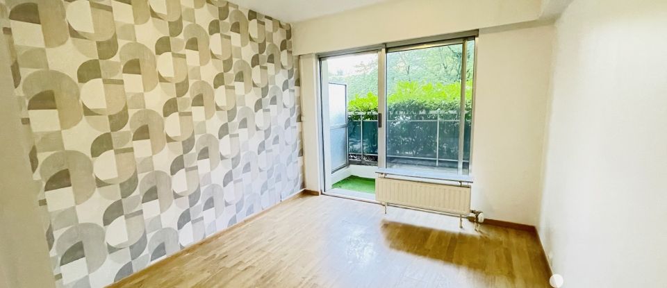 Appartement 2 pièces de 44 m² à Évry (91000)