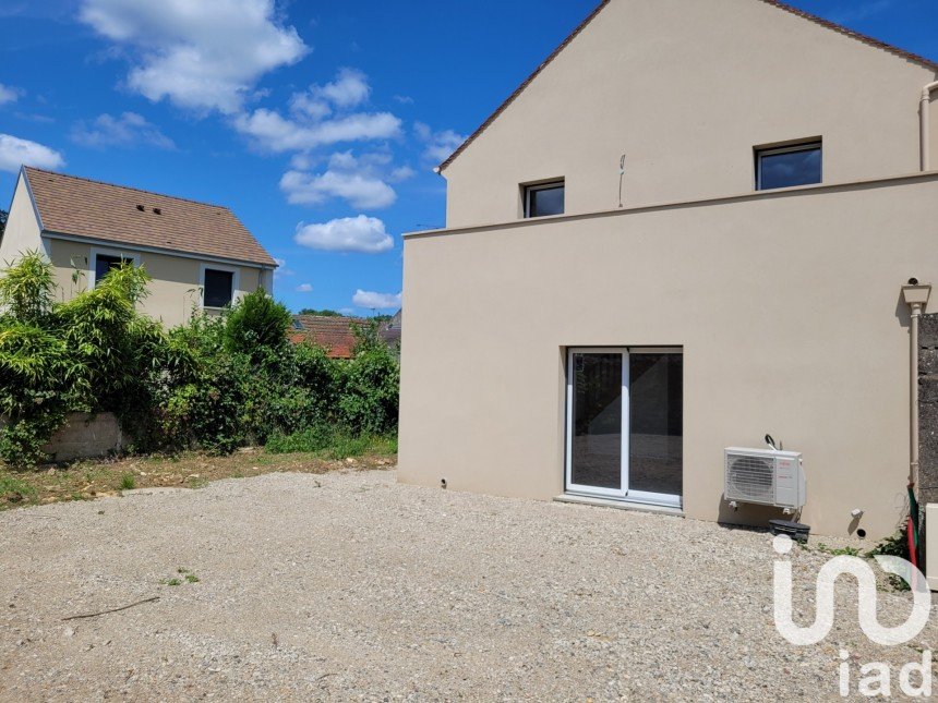 Maison de ville 4 pièces de 108 m² à Cernay-la-Ville (78720)