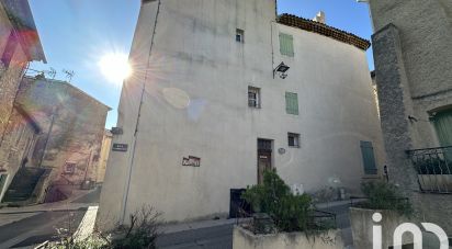 Maison traditionnelle 10 pièces de 244 m² à La Tour-d'Aigues (84240)