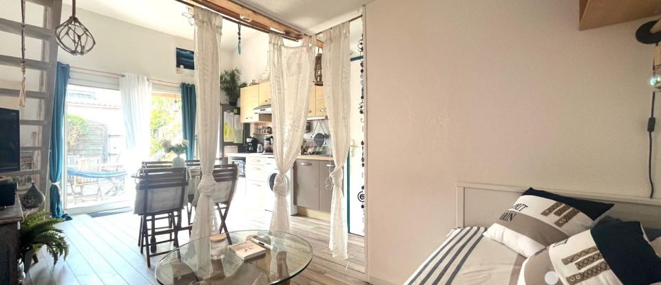 Pavilion 1 room of 32 m² in Gruissan (11430)