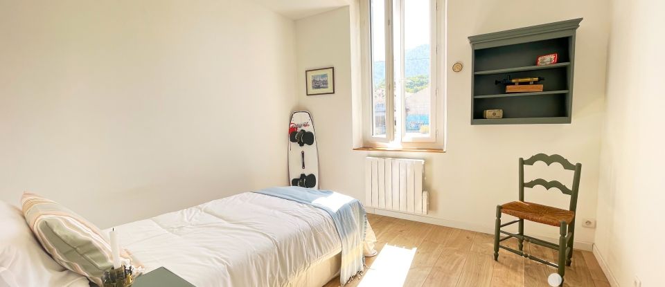 Maison 6 pièces de 240 m² à Marseille (13008)