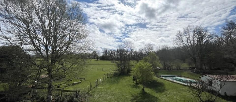 Maison 10 pièces de 263 m² à BRANTÔME (24310)