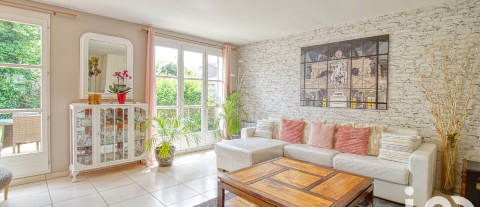 Maison 7 pièces de 150 m² à Andilly (95580)