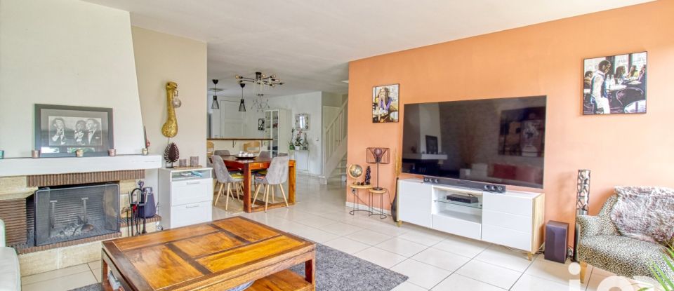 Maison 7 pièces de 150 m² à Andilly (95580)