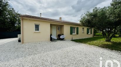 Pavillon 6 pièces de 110 m² à Roullet-Saint-Estèphe (16440)