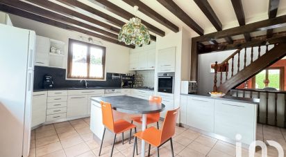 Maison traditionnelle 6 pièces de 160 m² à Ville-en-Sallaz (74250)