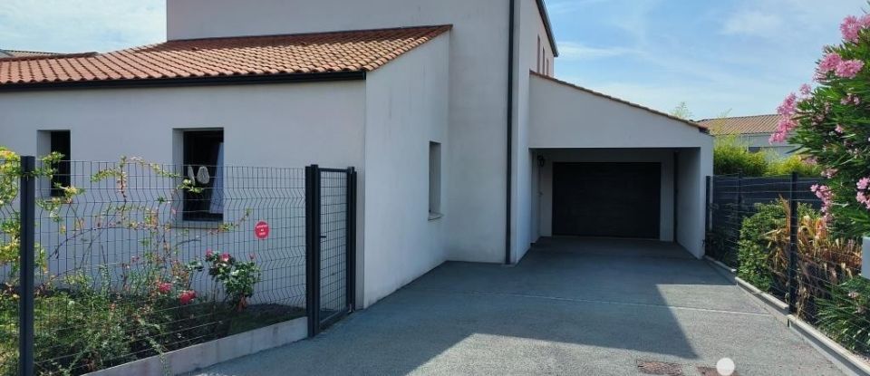 House 5 rooms of 143 m² in Les Sables-d'Olonne (85100)