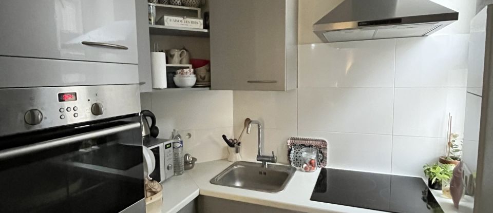 Appartement 2 pièces de 46 m² à Bordeaux (33000)