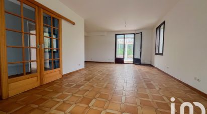 House 8 rooms of 227 m² in Verneuil-en-Halatte (60550)