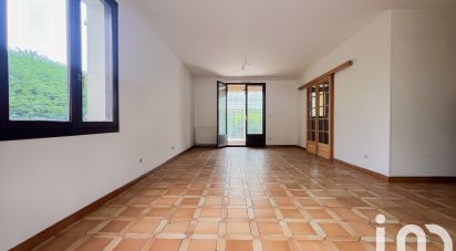 Maison 8 pièces de 227 m² à Verneuil-en-Halatte (60550)