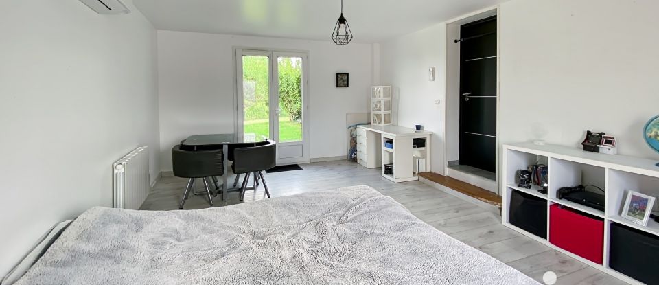 Maison 9 pièces de 195 m² à Sainte-Colombe (77650)