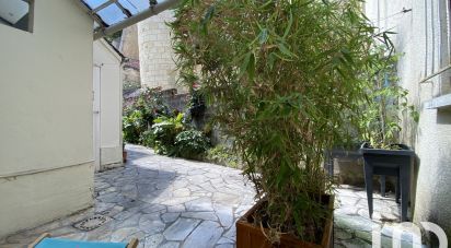 Town house 3 rooms of 66 m² in Loches (37600)