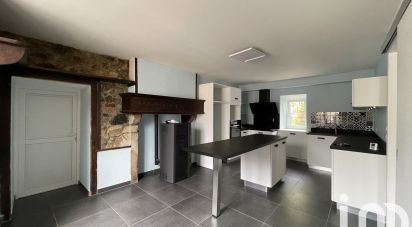 Maison 5 pièces de 160 m² à Saint-Laurent-sur-Gorre (87310)