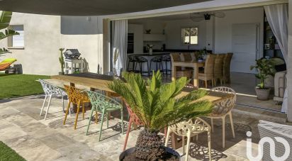 Maison 10 pièces de 305 m² à Sanary-sur-Mer (83110)