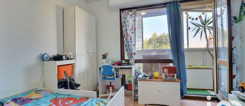 Apartment 4 rooms of 90 m² in Marseille (13009)