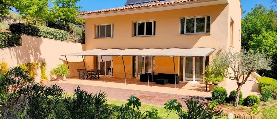 Mansion 11 rooms of 306 m² in Rousset (13790)