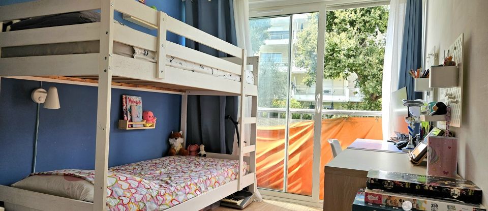 Appartement 4 pièces de 69 m² à Antibes (06600)