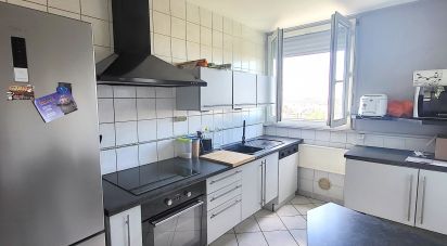 Appartement 3 pièces de 73 m² à Saint-Étienne (42100)