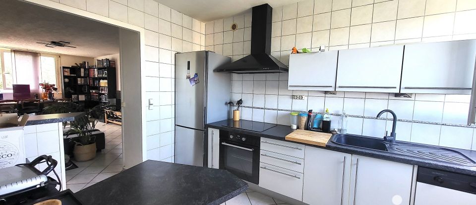 Apartment 3 rooms of 73 m² in Saint-Étienne (42100)