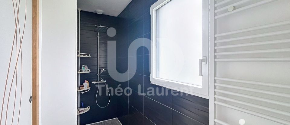 Town house 6 rooms of 125 m² in Saint-Étienne-de-Montluc (44360)