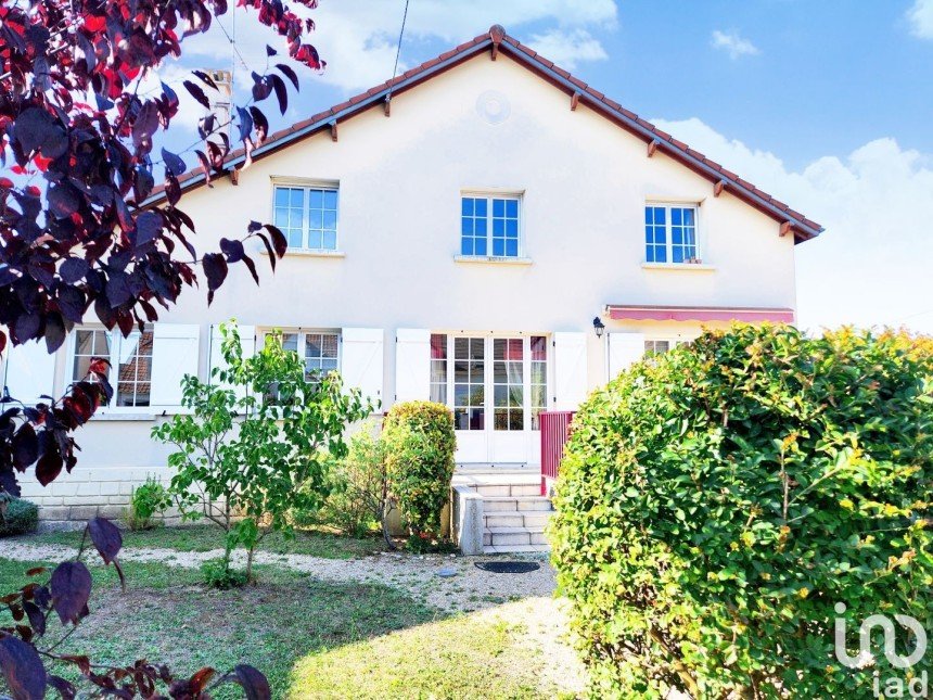 Maison 7 pièces de 144 m² à Conflans-Sainte-Honorine (78700)