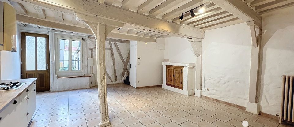 Town house 4 rooms of 75 m² in Auxerre (89000)