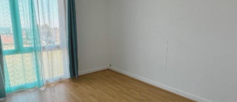 Appartement 4 pièces de 74 m² à Beauvais (60000)