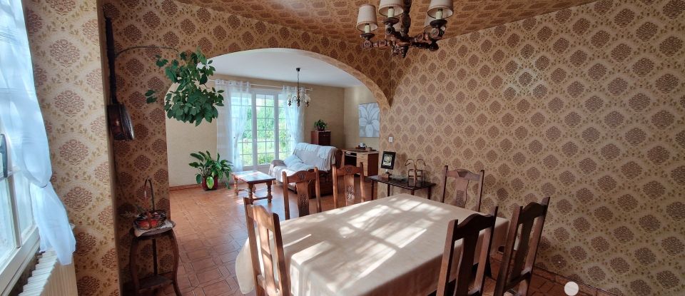 Traditional house 5 rooms of 112 m² in Occagnes (61200)