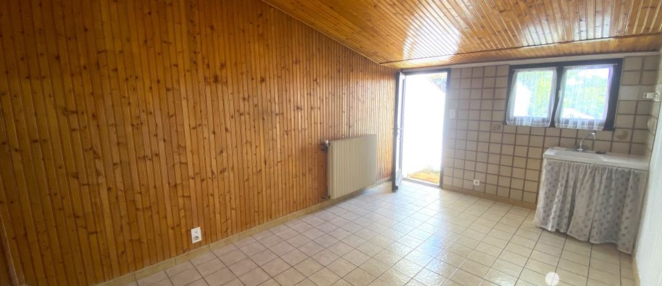 House 9 rooms of 236 m² in Le Champ-Saint-Père (85540)